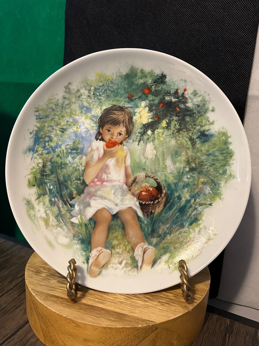 Marie-Ange Limoges-Turgot Decorative Plate